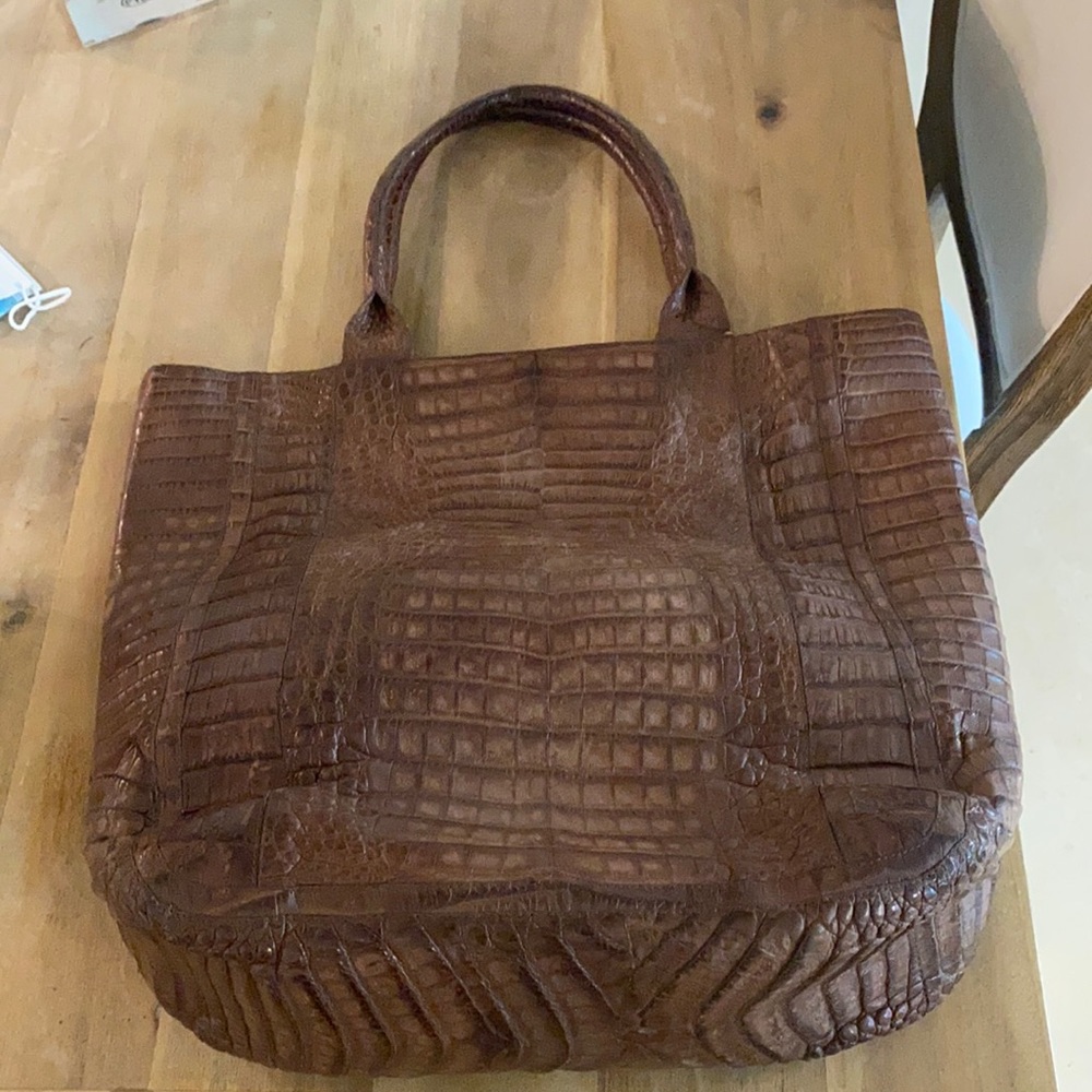Nancy Gonzalez tote